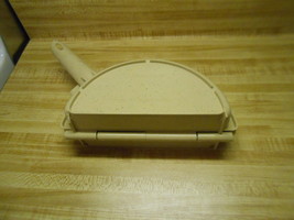 littonware microwave omlette pan discontinued littonware item for omelettes - £15.95 GBP