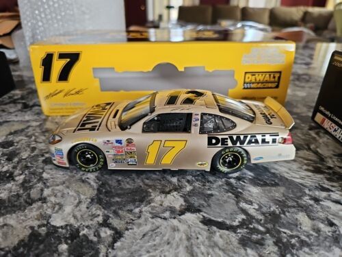 Primary image for #17 Matt Kenseth 2004 Dewalt Ford Taurus Team Caliber Owners Series 1:24 PEARL