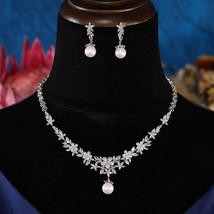 Elegant Shiny Cubic Zirconia Imitation Pearl Flower Necklace Luxury Bridal Weddi - £42.60 GBP