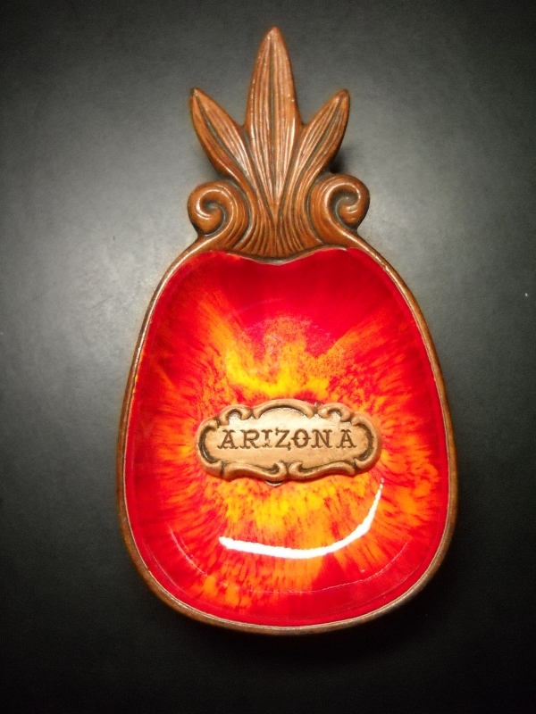 Treasure Craft Pottery Arizona Pineapple 1969 Made In The USA Copyright Symbol - $10.99