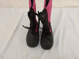 NWOT Kids Girl's Unbranded Made In Canada Pink &amp; Black Lined Snow Boots ... - $10.76