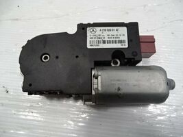 Mercedes W218 CLS63 CLS550 sunroof motor 2188200142 - $49.99
