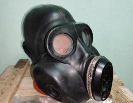 GAS MASK EO-19 PBF BLACK Hamster Soviet Russian Army Chernobyl Liquidato... - $49.69