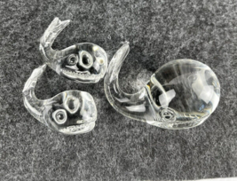 Small Lot/Pod of Mini Art Glass Whales - £4.54 GBP