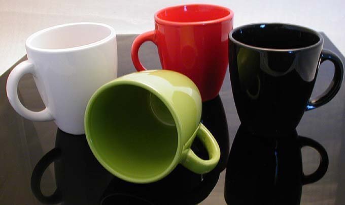 4 Colors Contemporary Hot Cold Mugs from The Netherlands Brand New Modern Design - $48.00