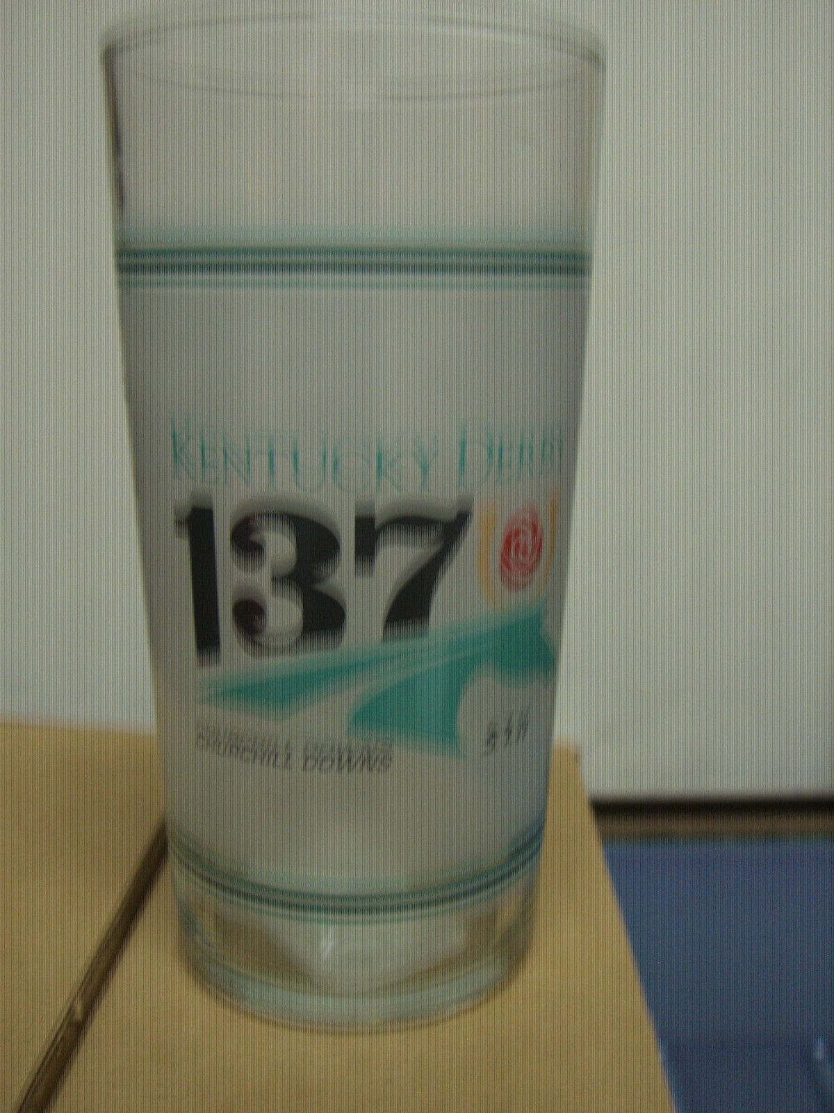 137  KENTUCKY DERBY GLASS  mint Condition  2011 - $6.00
