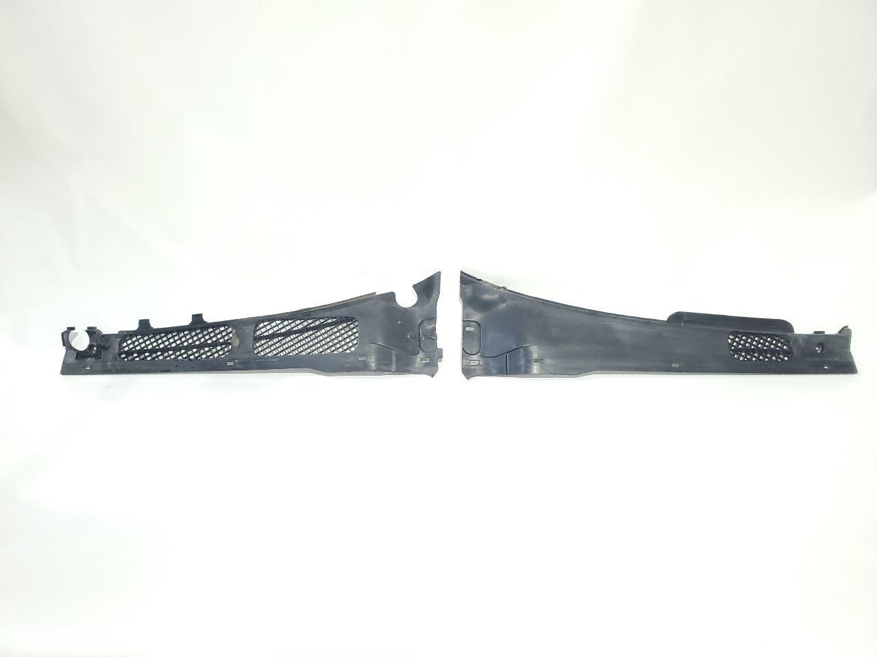 1990 Nissan 240SX S13 Hatch OEM Wiper Cowl Trim Panel Item image 5