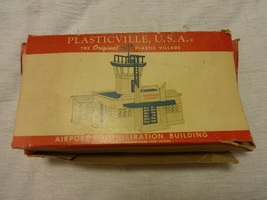 Plasticville AIRPORT ADMINISTRATION BUILDING kit in box - £8.79 GBP