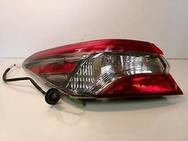 2018 2019 Toyota Camry Driver Lh Quarter Panel Tail Light Oem - £57.89 GBP