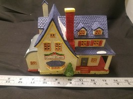 Lemax lighted Victoria&#39;s Millinery Christmas Village House 1995 - £18.98 GBP