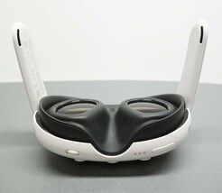 Meta Quest 3 512GB VR Headset Only - READ image 7