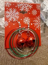 Jingle Bell Hoop Earrings kohl&#39;s new with tags. - $184.35 MXN