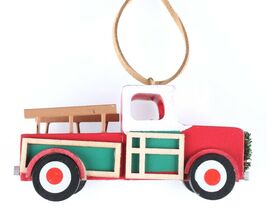 Wondershop Target Pickup Truck Wooden Christmas Ornament 2018 Wreath New... - $91.87 MXN
