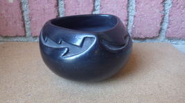 Vintage Santa Clara Pueblo Pottery Carved Black On Black Bowl Mida Tafoya - £355.53 GBP
