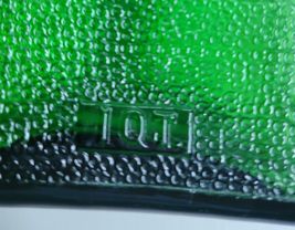 1931 WISHING WELL GREEN EMBOSSED 1 QUART WATER BOTTLE WITH LID image 4