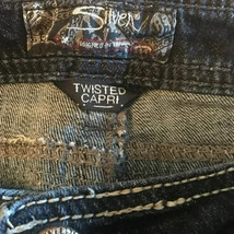 Womens Silver Twisted Capri jeans -- good condition image 7