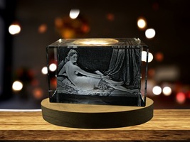 LED Base included | Grande Odalisque 3D Engraved Crystal Decor - £32.23 GBP+