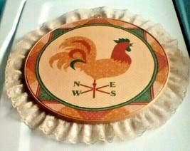 Rooster Wall Hanging Handmade With Embroidery Hoop Cloth Lace Vintage - $11.76