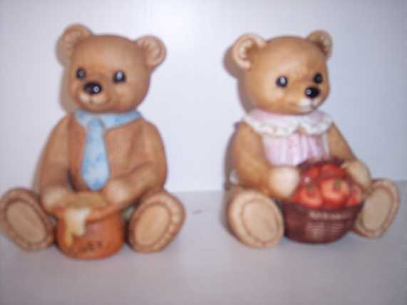 * Homco Porcelain Teddy Bear Basket of Apples Honey set of - $16.77