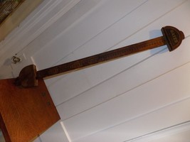 Vintage Gates Wooden Belt Length Finder - $2,824.63 MXN