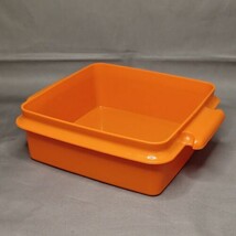 Vintage Tupperware Orange Sandwich Keeper 1362 - NO LID - $15.34 CAD