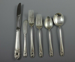 Spring Glory by International Sterling Silver Flatware Service Set 50 Pieces - £1,987.80 GBP