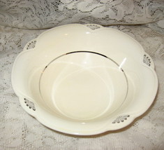 Homer Laughlin-Serving Bowl - For Woolworth&#39;s-1937-USA - £11.19 GBP