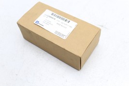 GM 12498616 TIE DOWN HOOKS SET OF 3 E5923 image 9