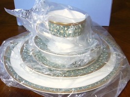 WEDGWOOD EVERLEIGH  PLACE SETTING *New*** - $85.95