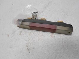 1999 Ford F250 Rear 3rd Brake Light Cab Mount F37B-13A617-A - $26.99