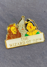 GOLD WIZARD OF OZ DECORATIVE ENAMEL LAPEL PIN ACCESSORY CHARACTER ORNAME... - $19.99