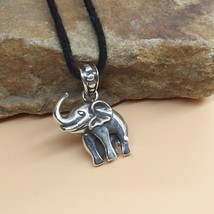 Indisch Echtes Silber Oxidierte Elefant IN Klein Größe Tier Unisex Anhänger - £23.56 GBP