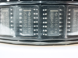 5X UC3845AD Texas Instruments Current Mode PWM Controller 30V 1A 500kHz ... - $4.00