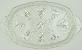 Anchor Hocking Vintage Clear Pattern Snack Plate Pressed Glass Grape Vine Leaves - £5.52 GBP