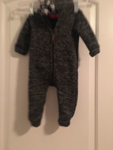 1 Pc Carter&#39;s Baby Boys Size 9 Months &quot;Im Cool Like That&quot; Bodysuit Snow Suit - £32.58 GBP