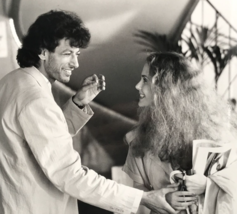 Jeff Goldblum &amp; Julie Hagerty BEYOND THERAPY Movie 1987 B&amp;W Press Kit Ph... - $13.99