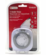 UTILITECH Outlet Timer With 48 On/Off Settings 125v-60H NEW and Sealed - $17.92 CAD