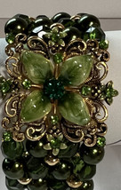 Bracelet Stretch Luster Pearls Dark Green Acrylic Beads Enamel Flower Filigree - £8.90 GBP