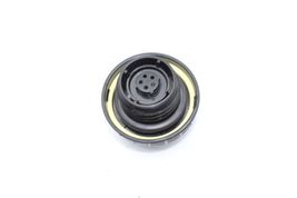 05-06 SAAB 9-2X 02-07 IMPREZA WRX FUEL TANK CAP Q9331 image 7