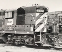 Burlington Northern Railroad BN #1623 GP7 Electromotive Train B&amp;W Photo Aurora - £7.47 GBP