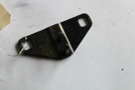 16-17 JAGUAR XE FRONT HOOD CENTER LOCK STRIKER BRACKET M1489 image 3