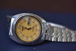 Serviced Vintage Seiko 5 Automatic Watch, Japan 7009 movement, Original Bracelet - £175.60 GBP