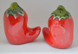 Hot Chili Peppers Ceramic Salt &amp; Pepper Shakers Red Vintage 3&quot; - £7.50 GBP