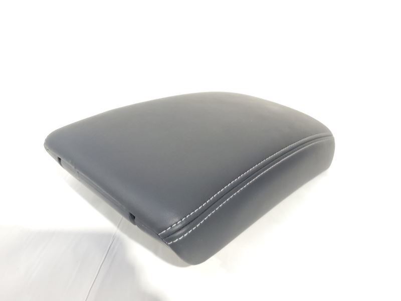 2020 2021 2022 2023 Infiniti Q50 OEM Luxe Console Lid Only Black Stich Leather Item image 7