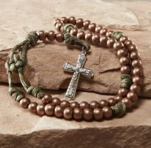 Military Men&#39;s Paracord Camouflage Rosary Jungle Green &amp; Camo Case Catholic - £13.45 GBP