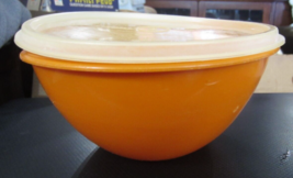 Vintage Tupperware 235-1 Orange Harvest Wonderlier Round Bowl with Clear... - £11.83 GBP