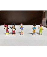 Polly Pocket Disney Magic Kingdom Castle Figures Mickey Mouse Daisy Mous... - $489.84 MXN