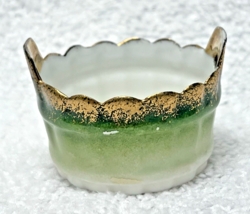 Vintage Hand Painted Green w GOLD Ruffled Basket Open Salt Dip 1 7/8 W x... - $227.70 MXN Vintage Hand Painted Green w GOLD Ruffled Basket Open Salt Dip 1 7/8 W x... - $227.70 MXN