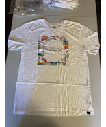 Hurley Men&#39;s Everyday Washed Toucan Aviary T-Shirt in White-Large - $18.88