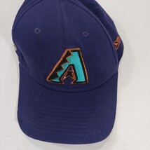 Arizona Diamondbacks World Series 2001 Back Fitted Purple Baseball Cap Size S/M image 7